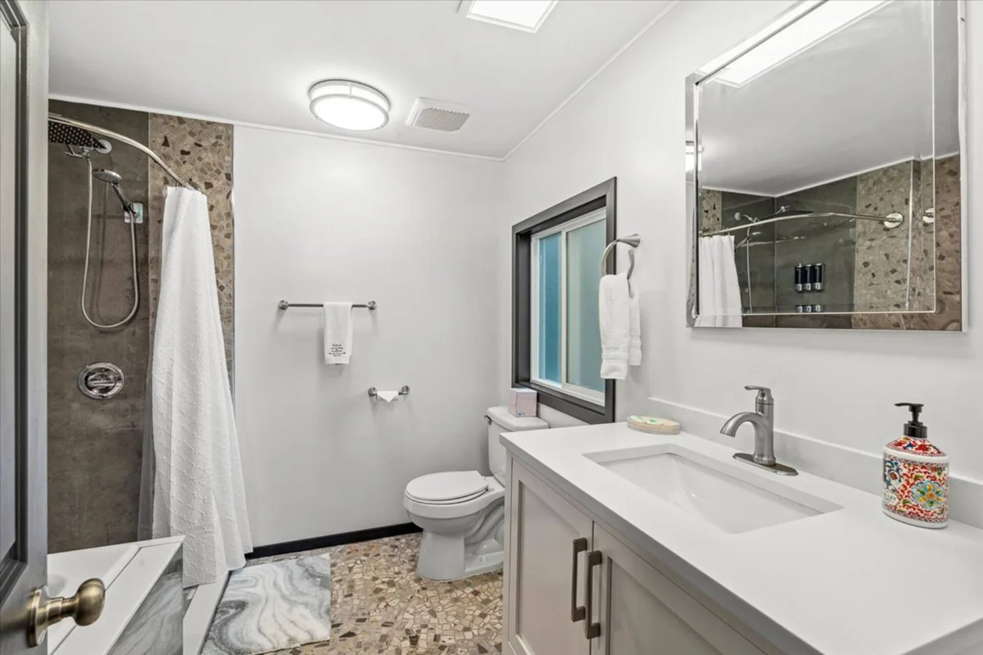 Lavabo doble del baño